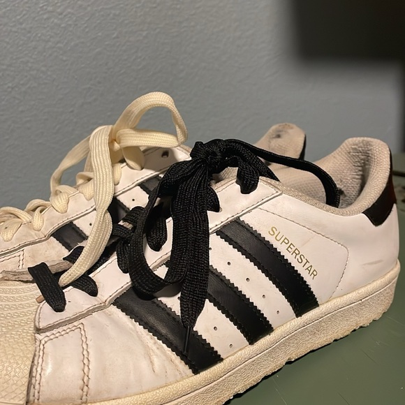 Adidas Superstars - Picture 3 of 3